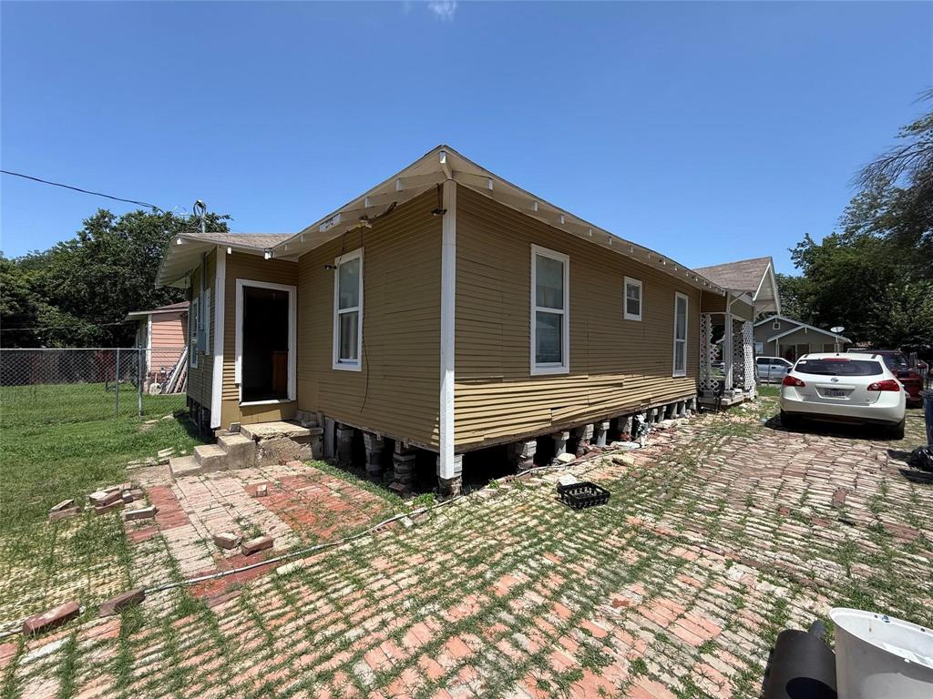 3010 Jerome Street - Photo 17