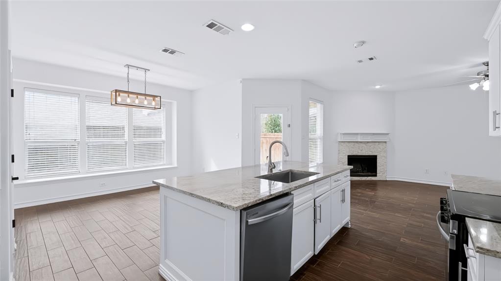 15920 Alvarado Drive - Photo 13