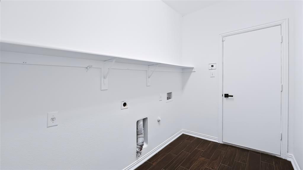 15920 Alvarado Drive - Photo 14