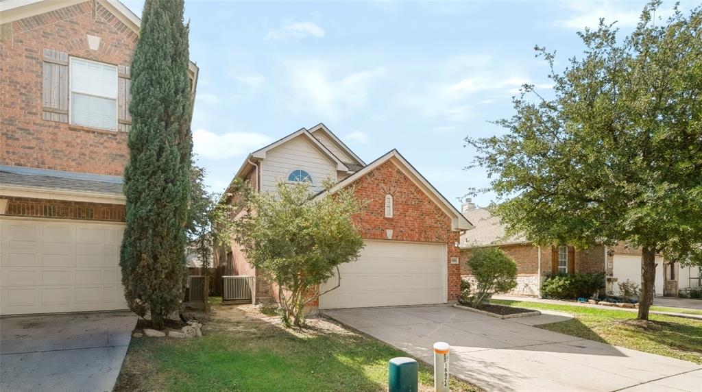 15920 Alvarado Drive - Photo 2