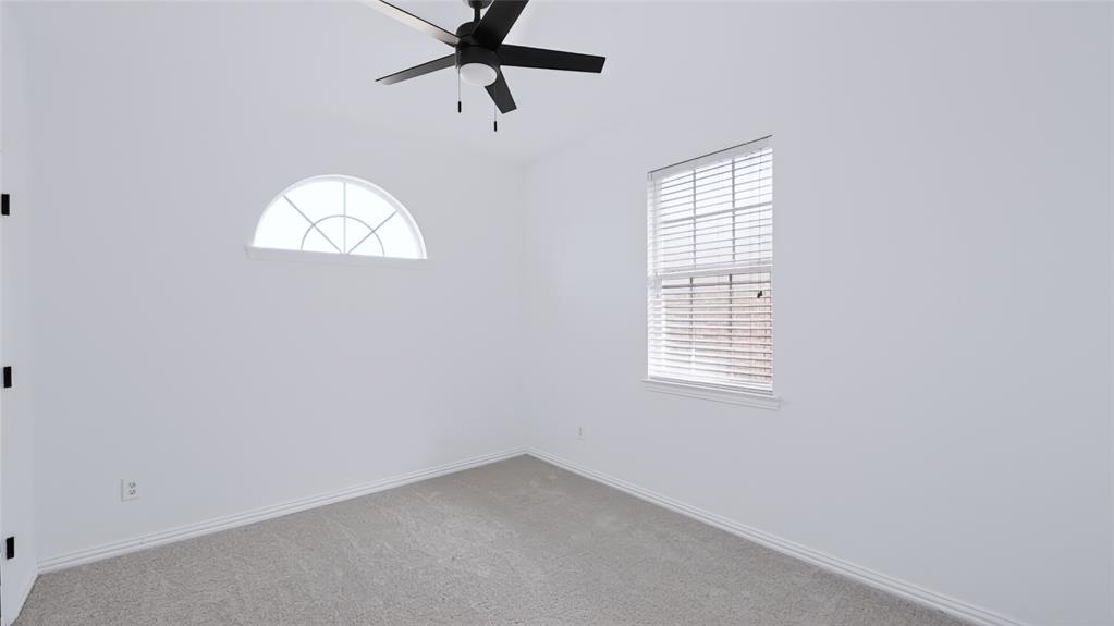 15920 Alvarado Drive - Photo 26