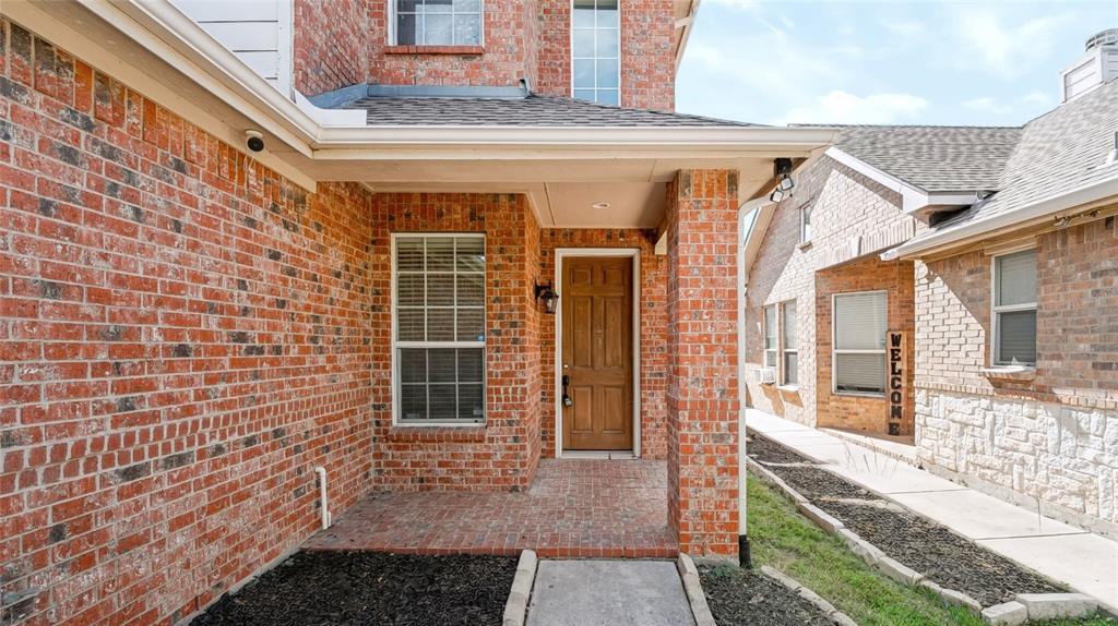 15920 Alvarado Drive - Photo 3