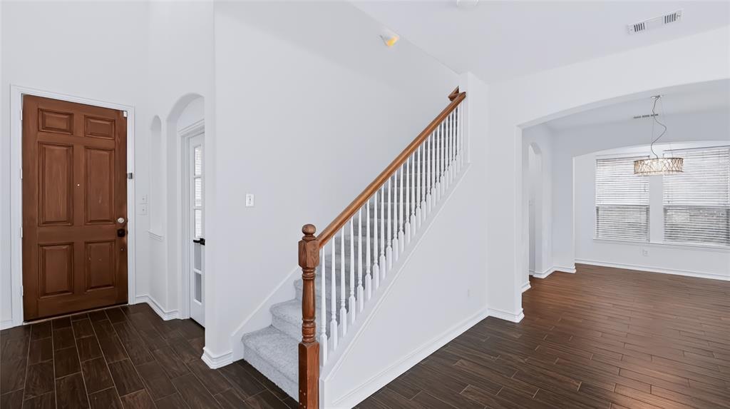 15920 Alvarado Drive - Photo 8