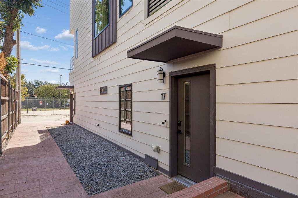 2450 N Garrett Avenue - Photo 4