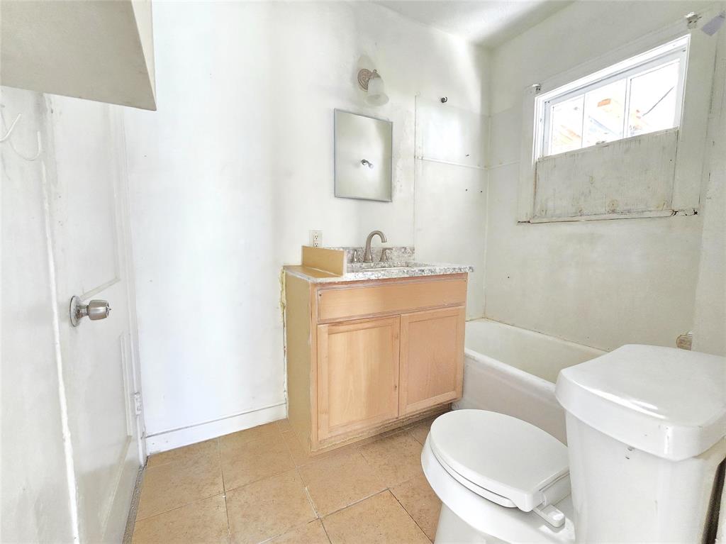 2806 Harlandale Avenue - Photo 7