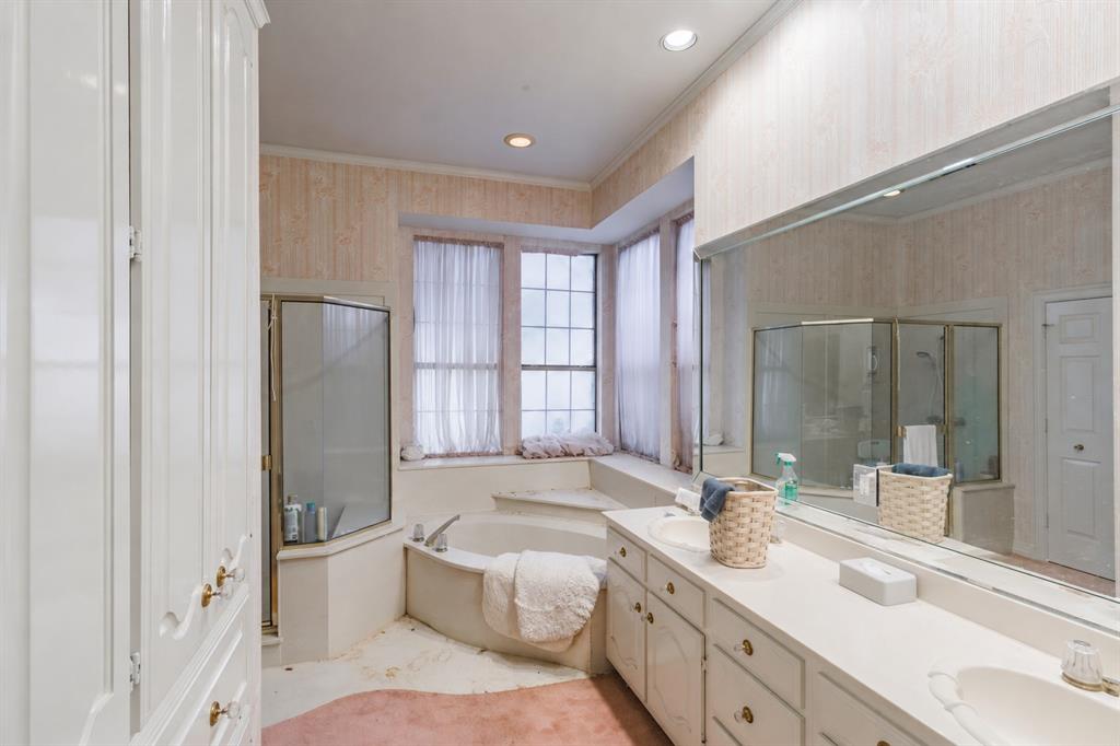 909 Place Louie - Photo 17