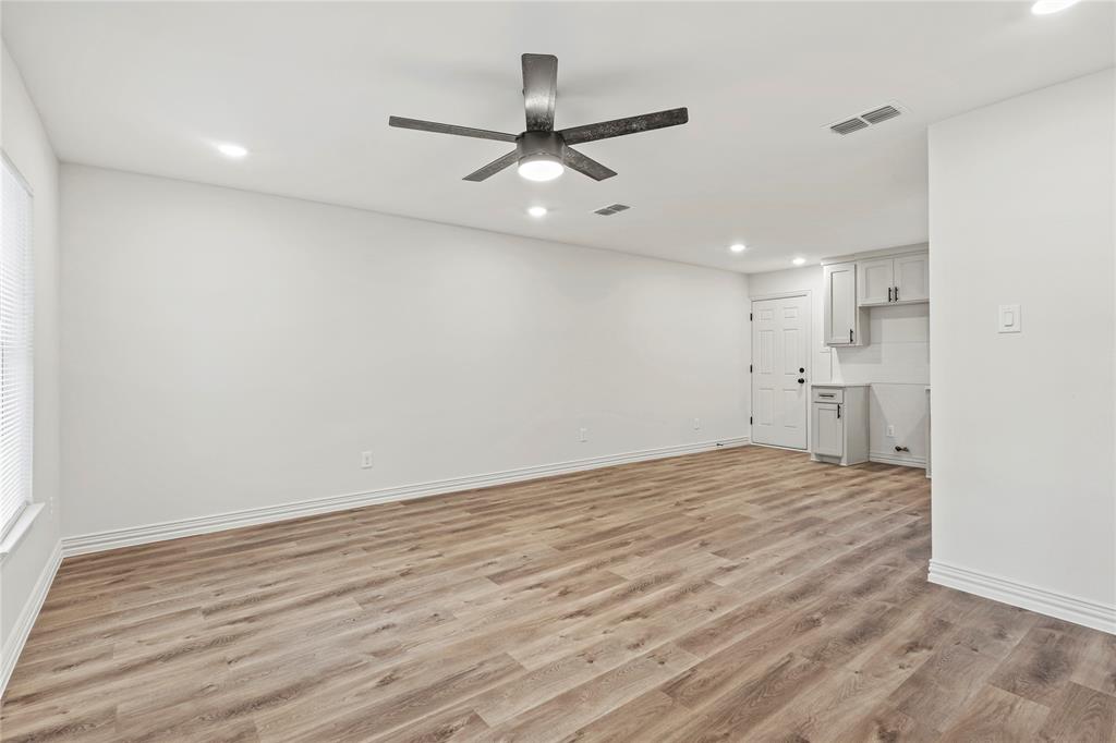 6106 Flagstaff Drive - Photo 4