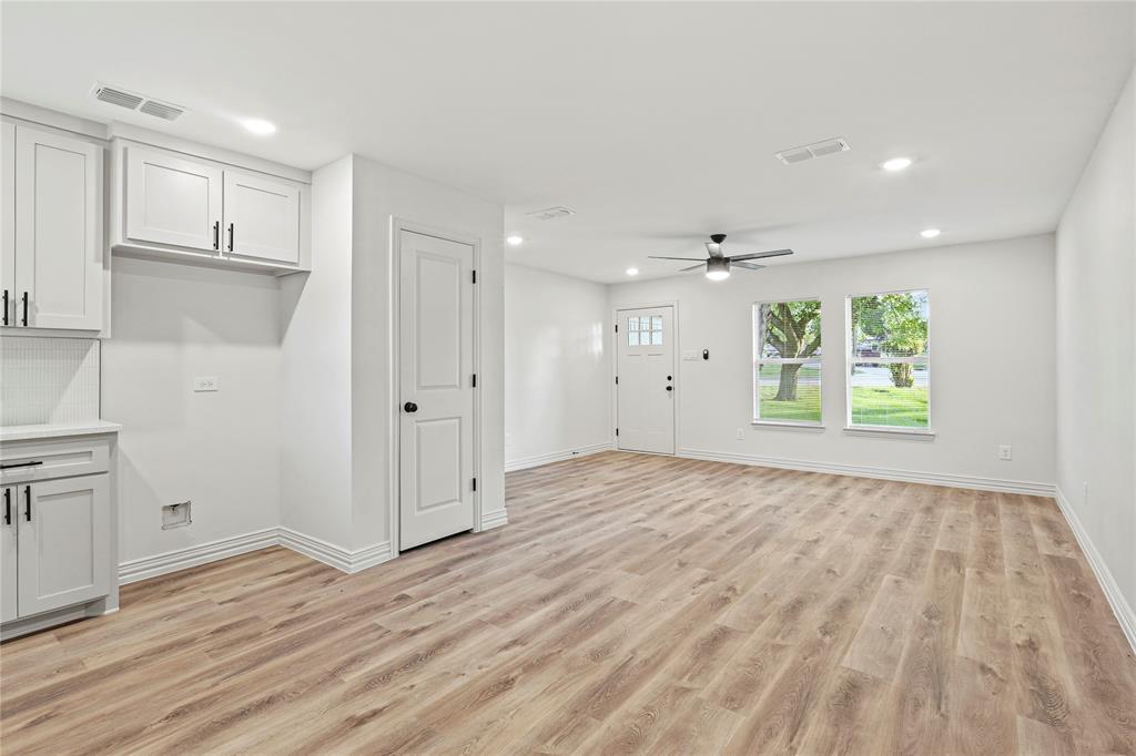 6106 Flagstaff Drive - Photo 7