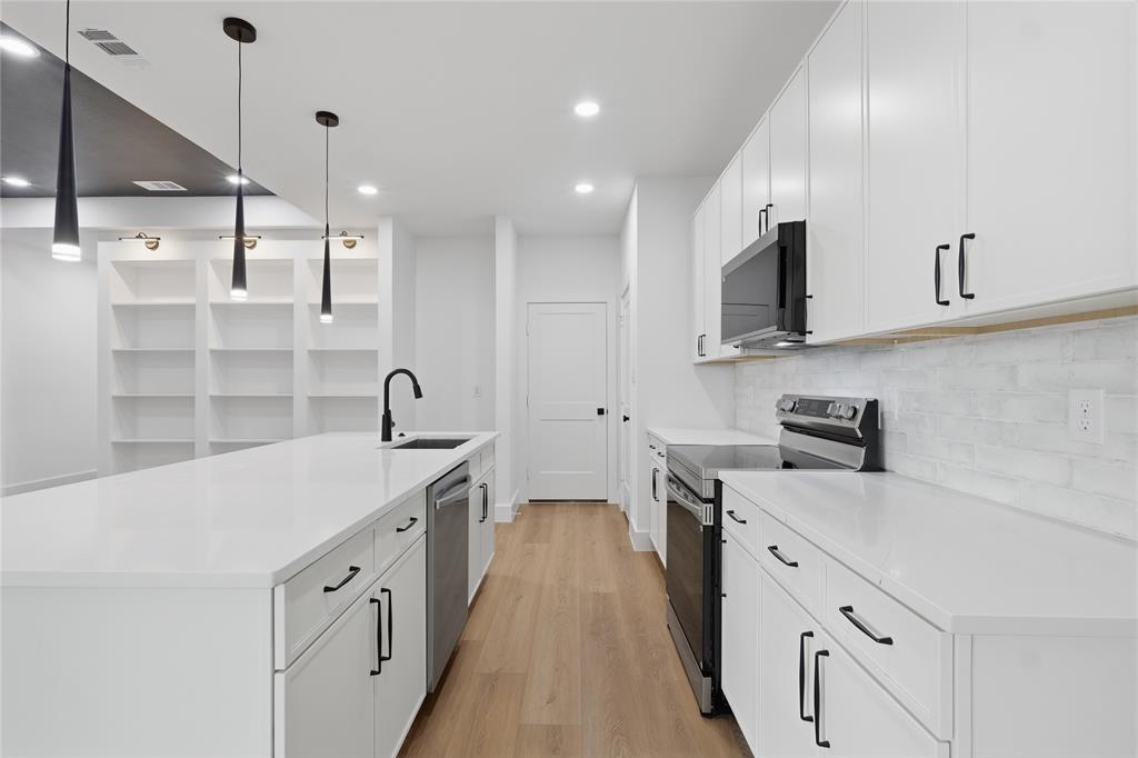 1515 Hortense Avenue - Photo 10