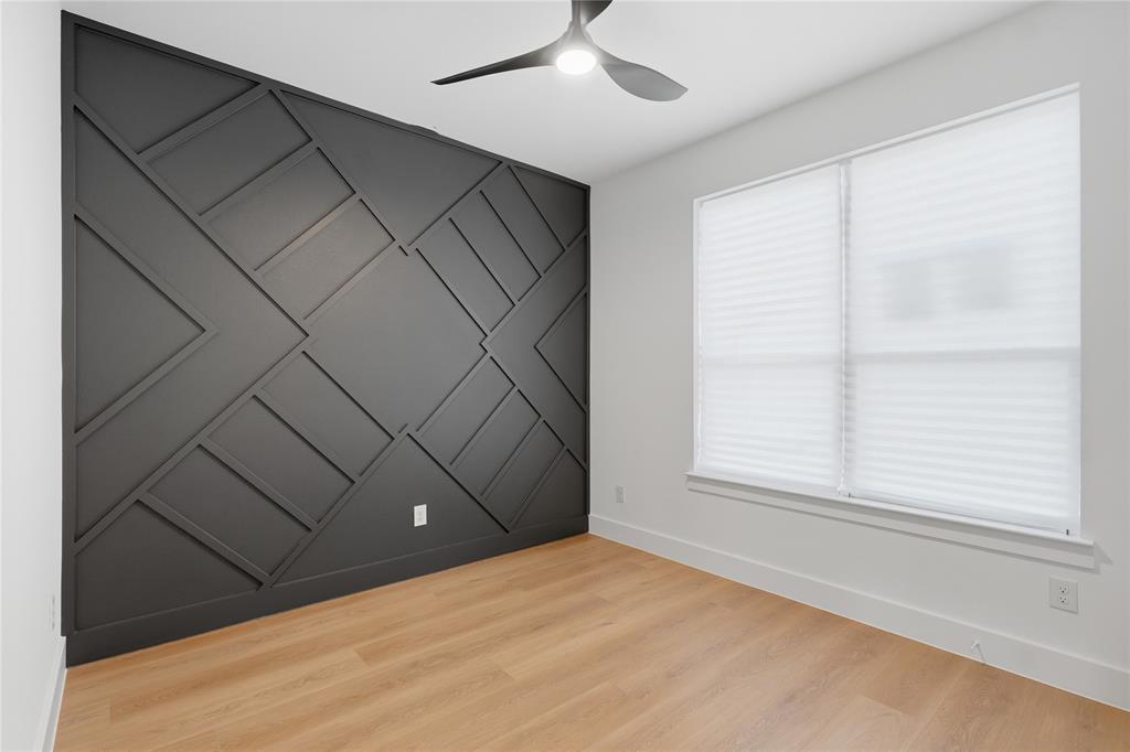 1515 Hortense Avenue - Photo 16