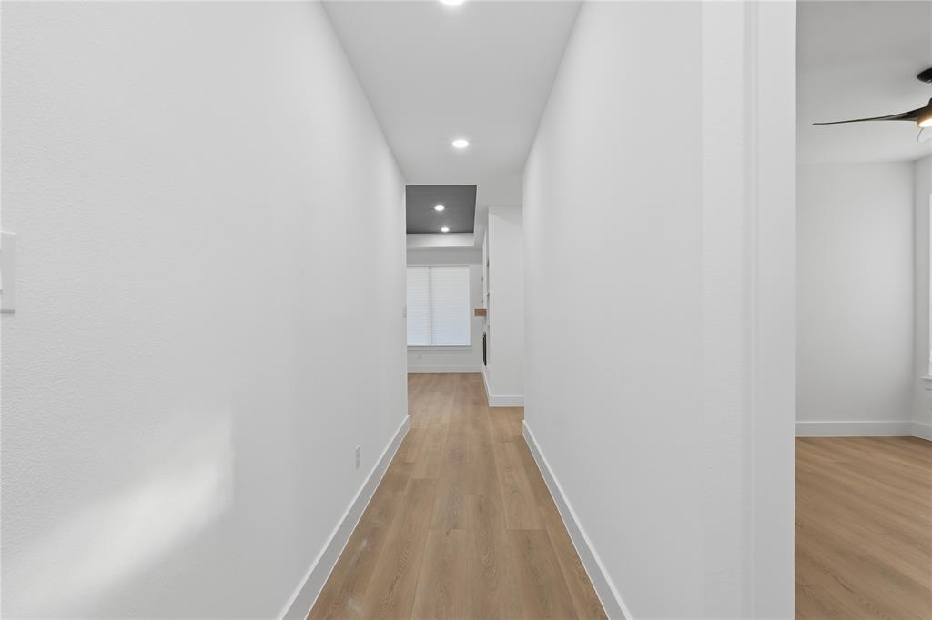 1515 Hortense Avenue - Photo 7