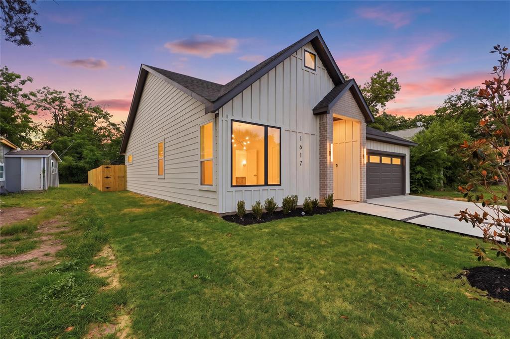 8133 Suetelle Drive - Photo 2
