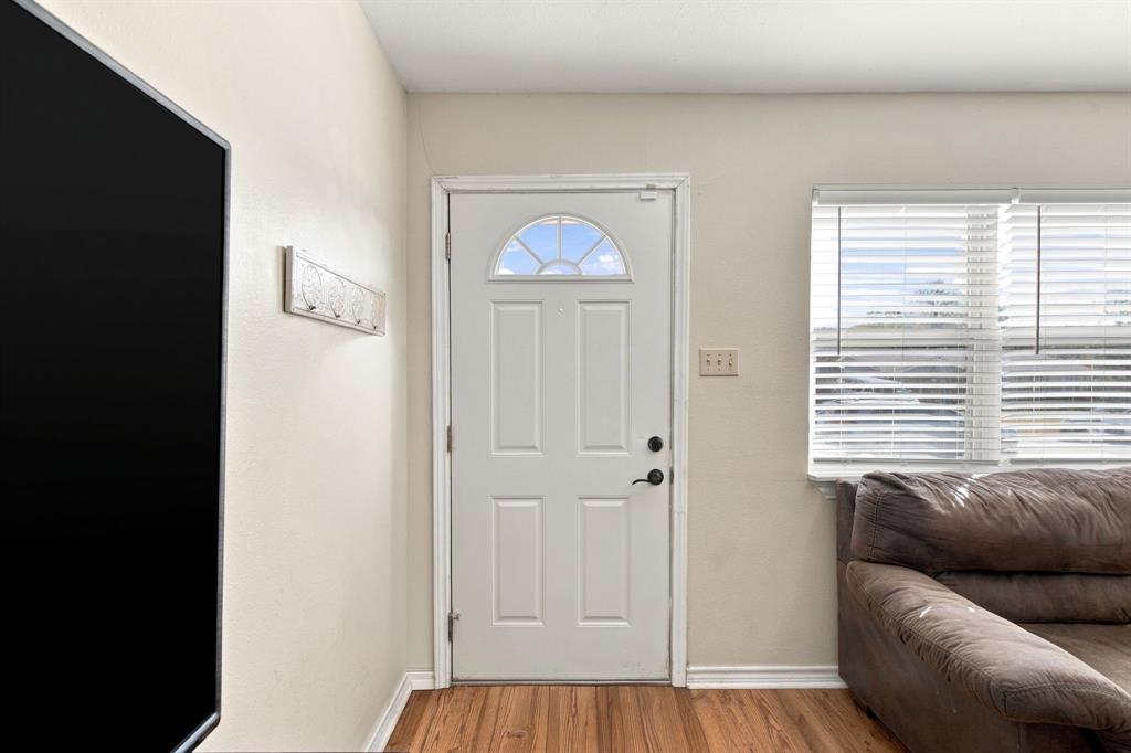 1903 Friar Tuck Drive - Photo 4