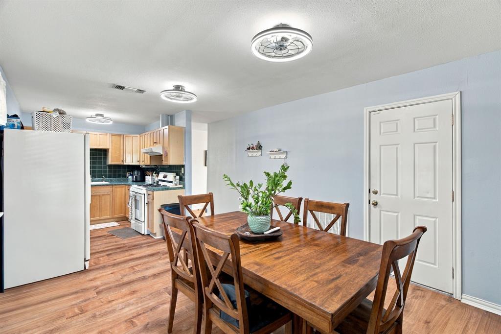 1903 Friar Tuck Drive - Photo 9