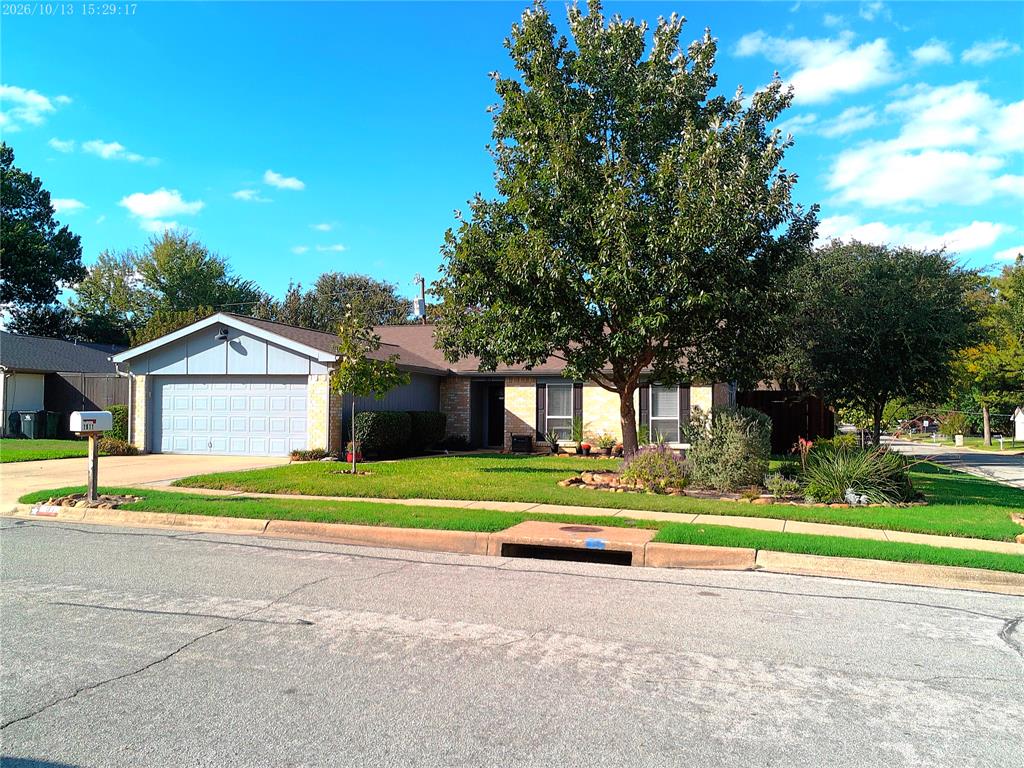 1911 Crooked Creek Lane - Photo 2