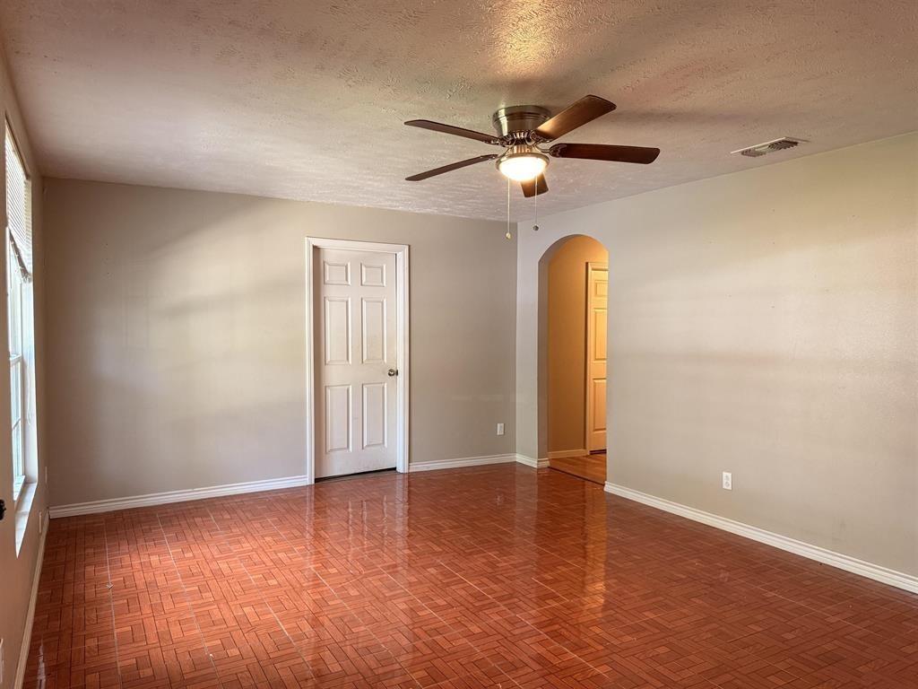 1309 N Crockett - Photo 2