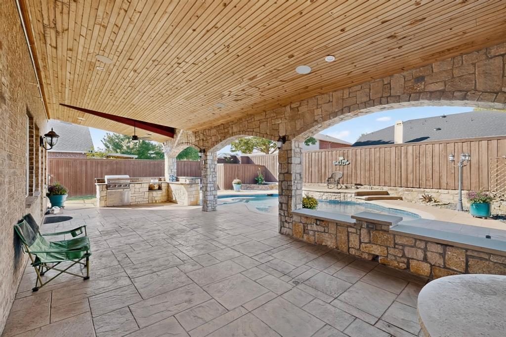 1412 Talladega Drive - Photo 2