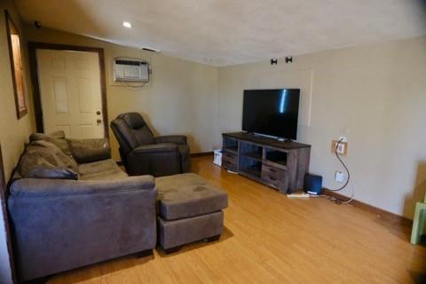 1421 22nd Street - Photo 3
