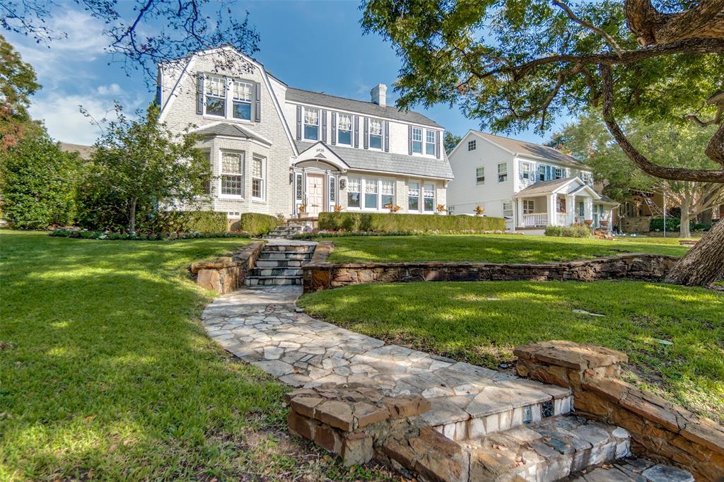 6935 Lakeshore Drive - Photo 1