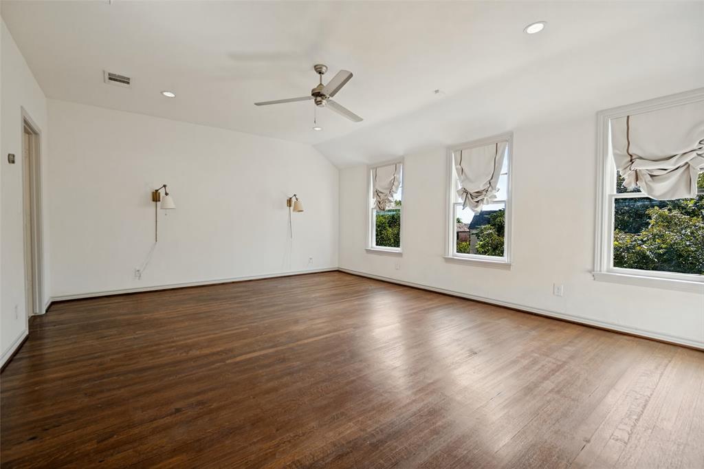6935 Lakeshore Drive - Photo 18