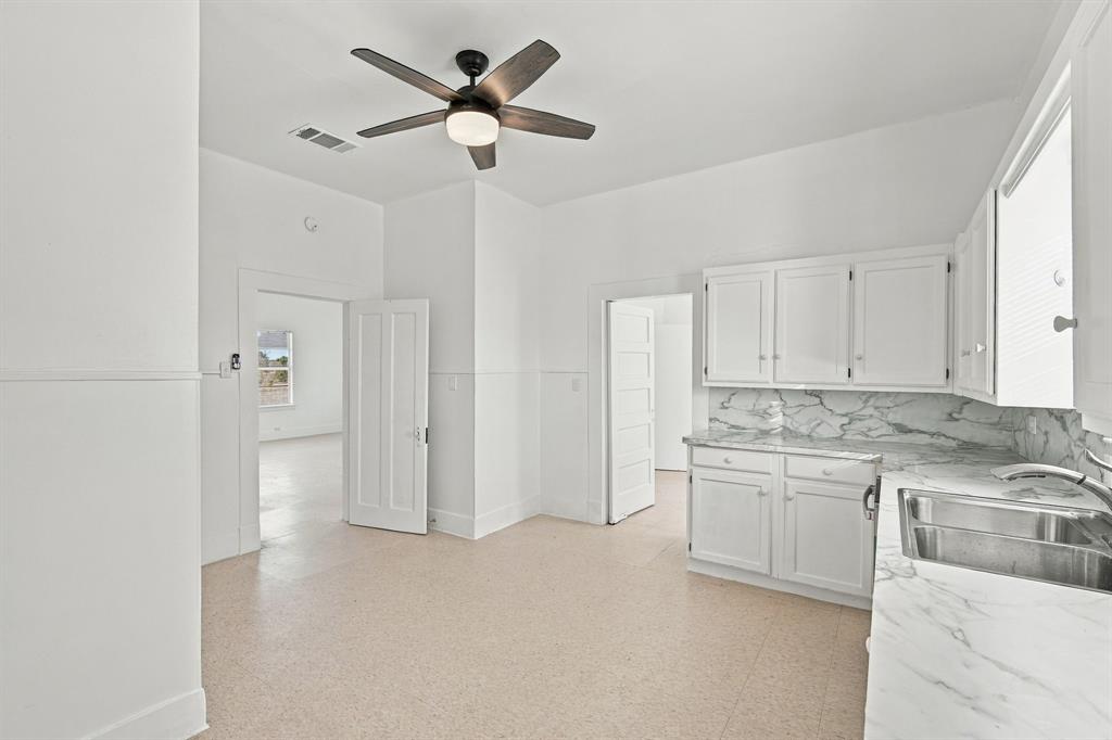 411 E Marrion Street - Photo 12