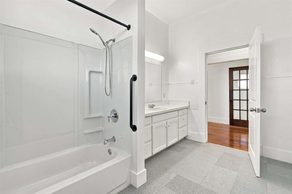 411 E Marrion Street - Photo 22