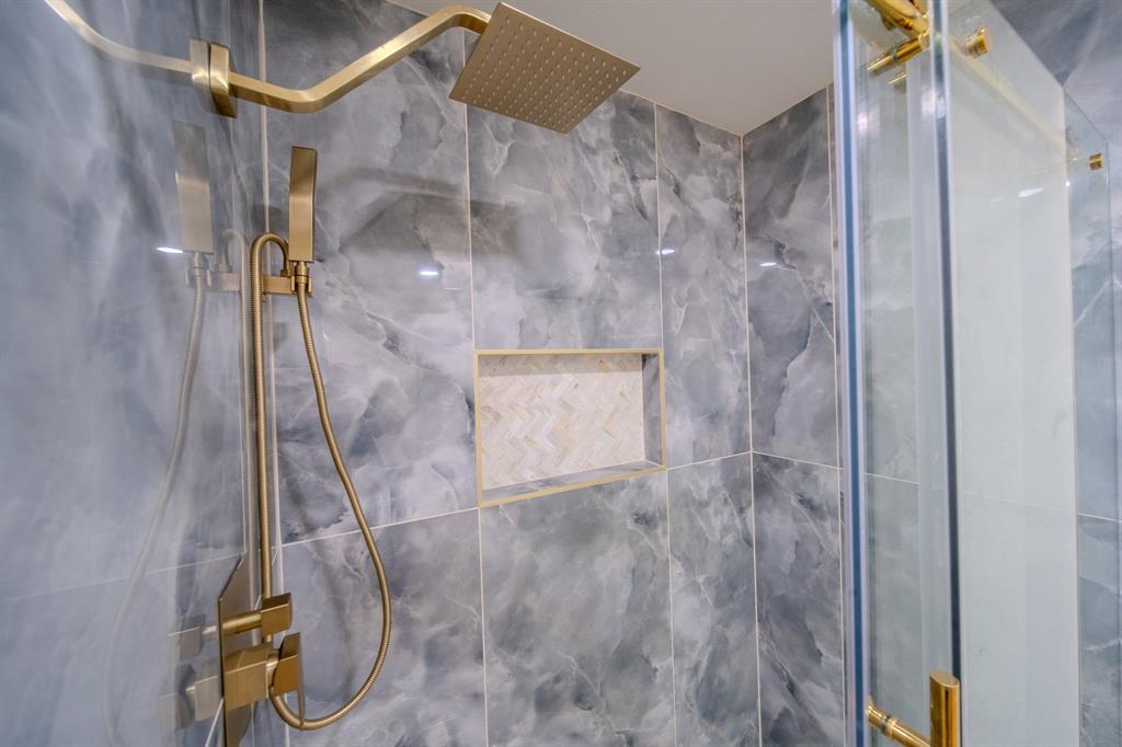 1216 Nokomis Avenue - Photo 18
