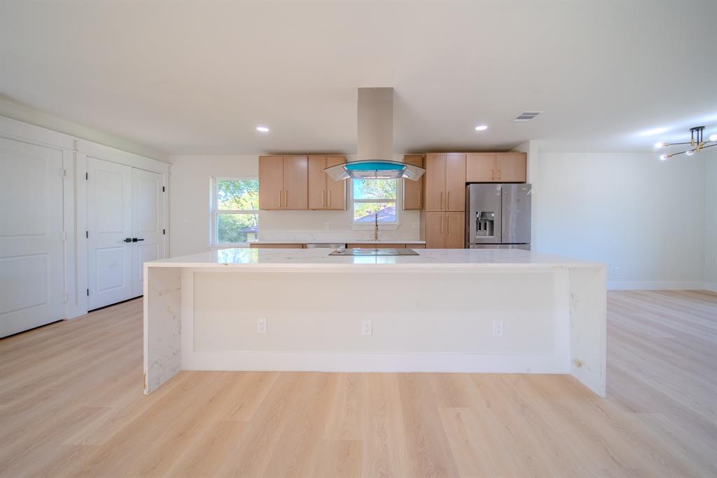1216 Nokomis Avenue - Photo 7