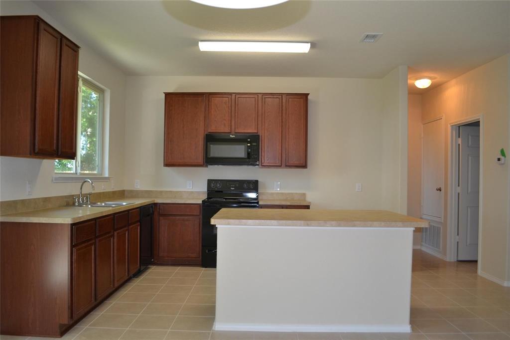 4413 Hummingbird Drive - Photo 2