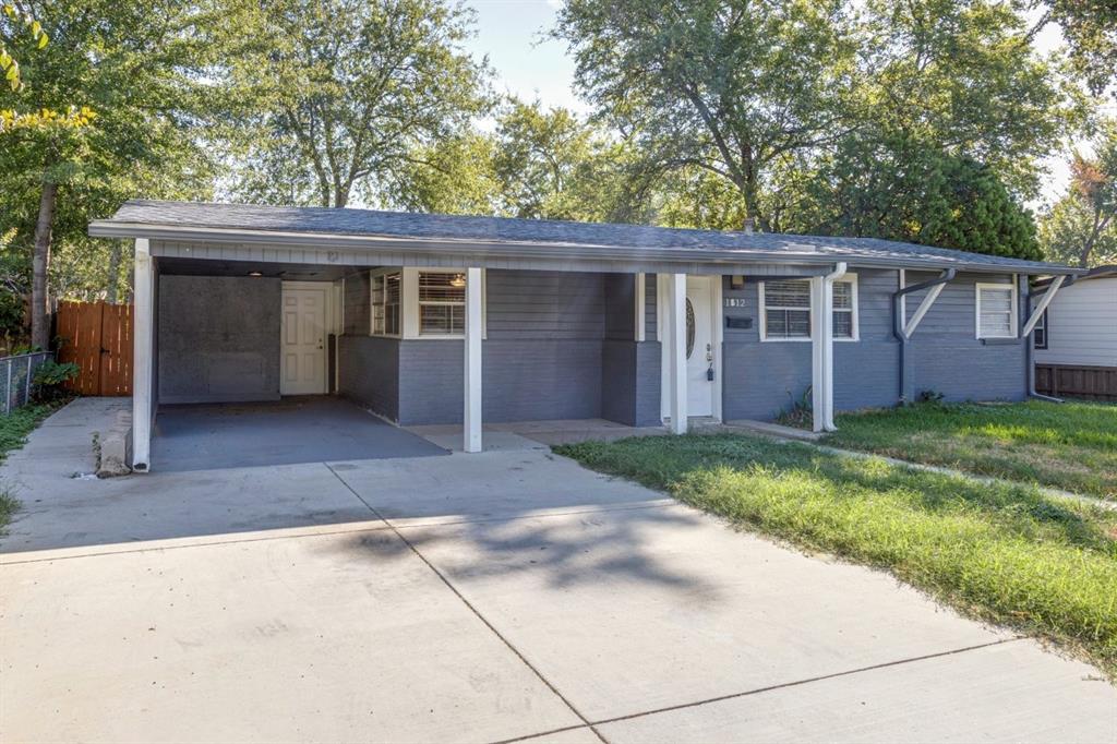 1812 Del Rancho Drive - Photo 2