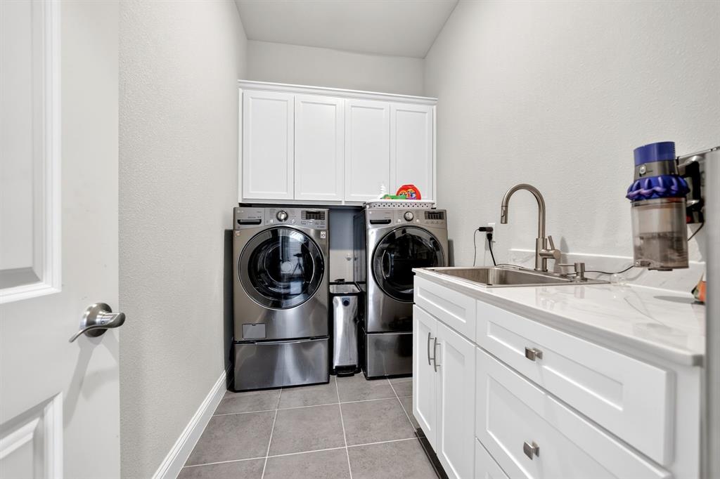8518 Kentland Drive - Photo 18