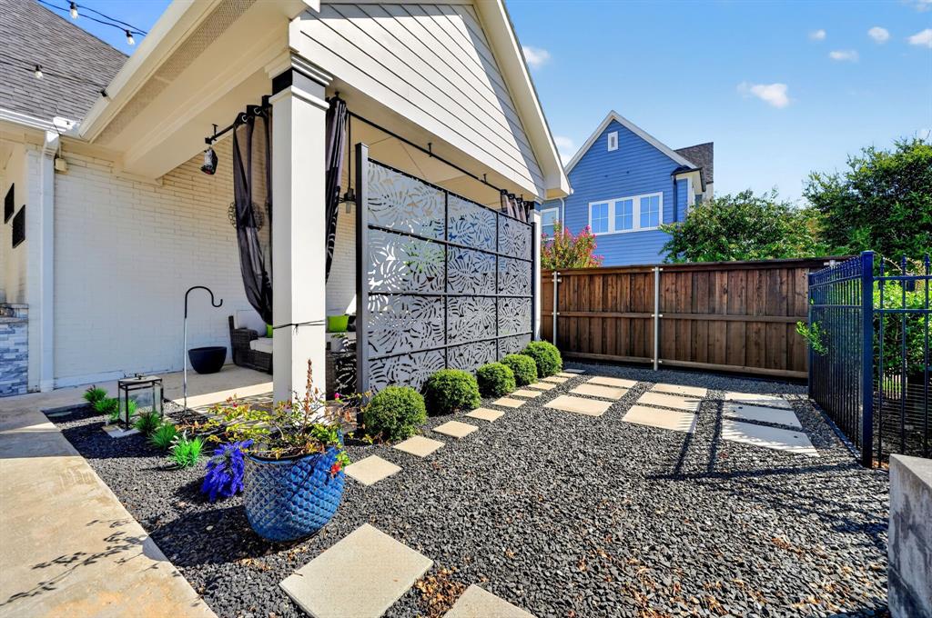 8518 Kentland Drive - Photo 36