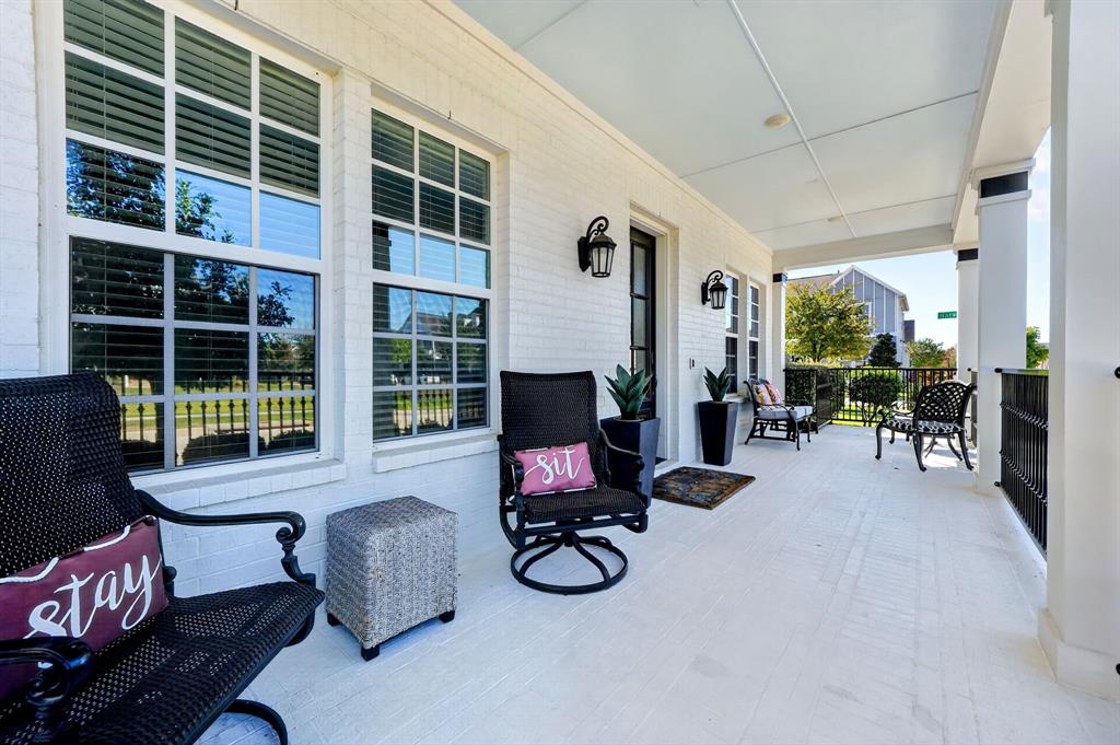 8518 Kentland Drive - Photo 4
