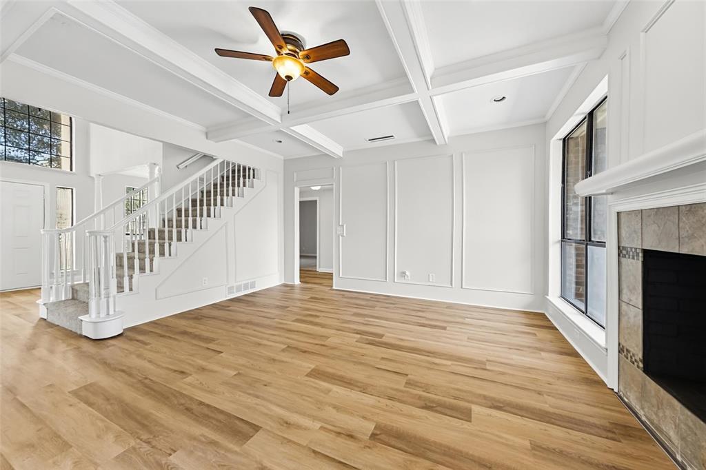 612 N Silver Creek Circle - Photo 3