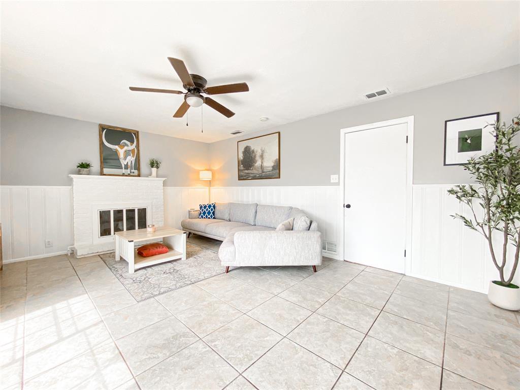 2466 Garfield Avenue - Photo 15