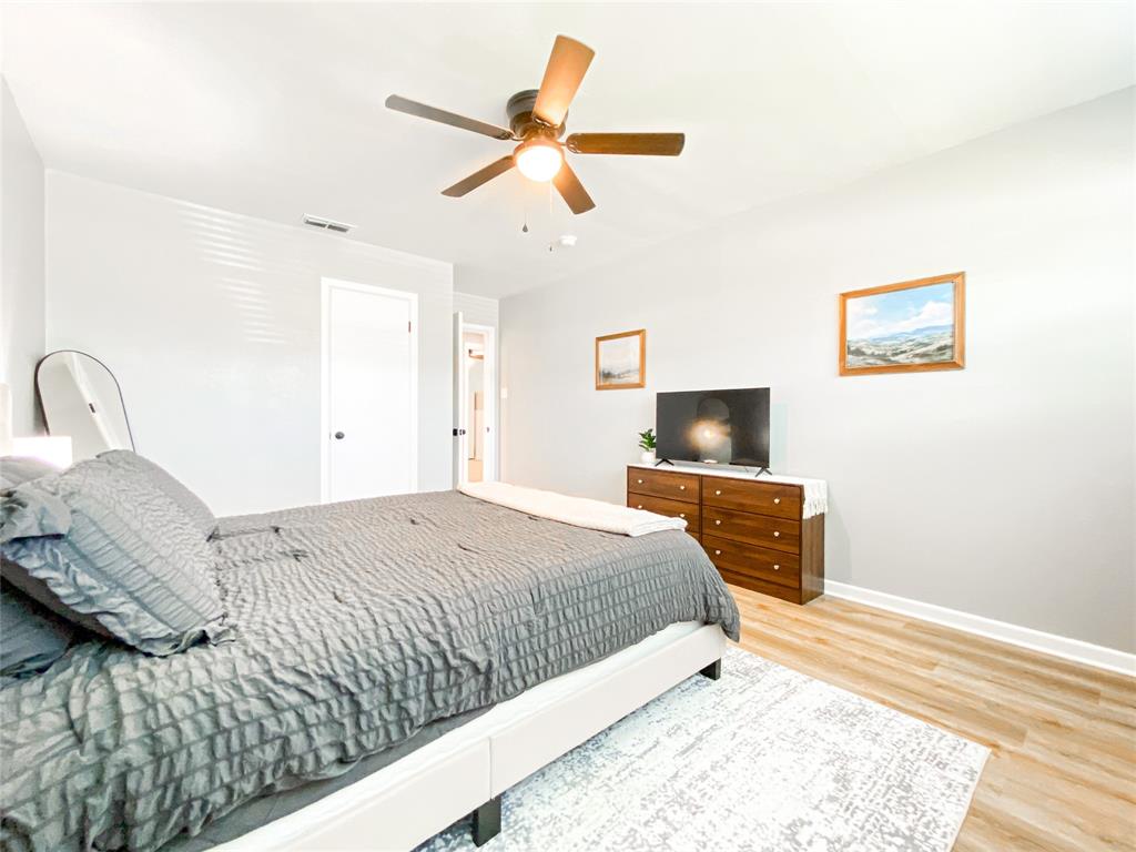 2466 Garfield Avenue - Photo 18