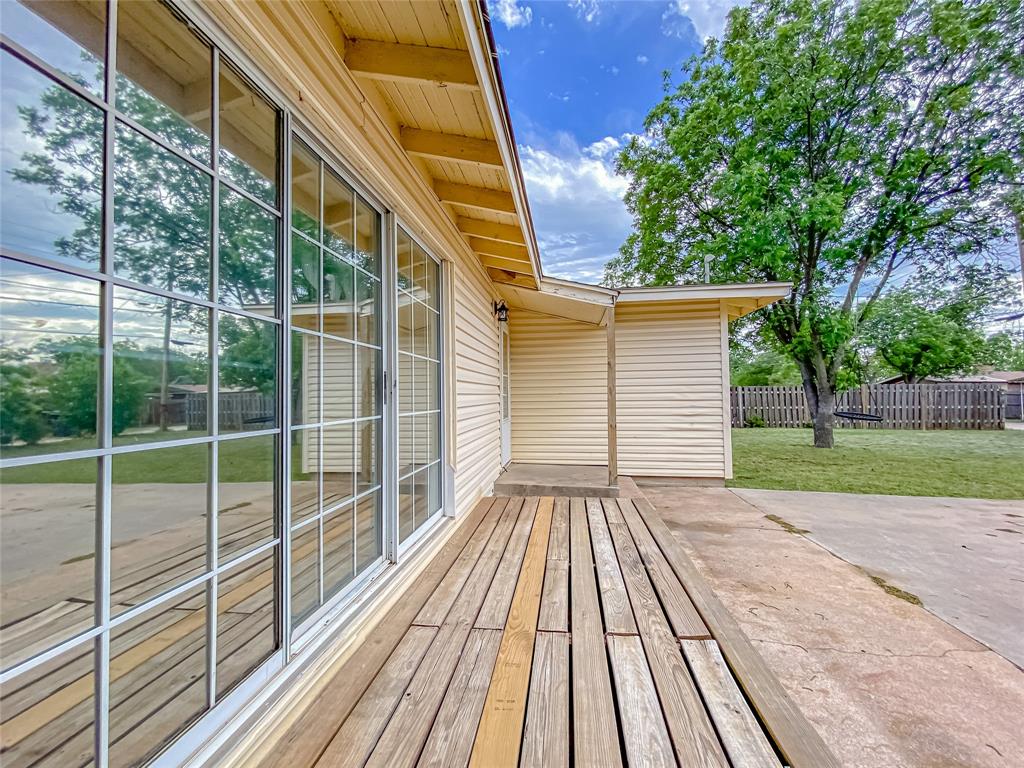 2466 Garfield Avenue - Photo 34