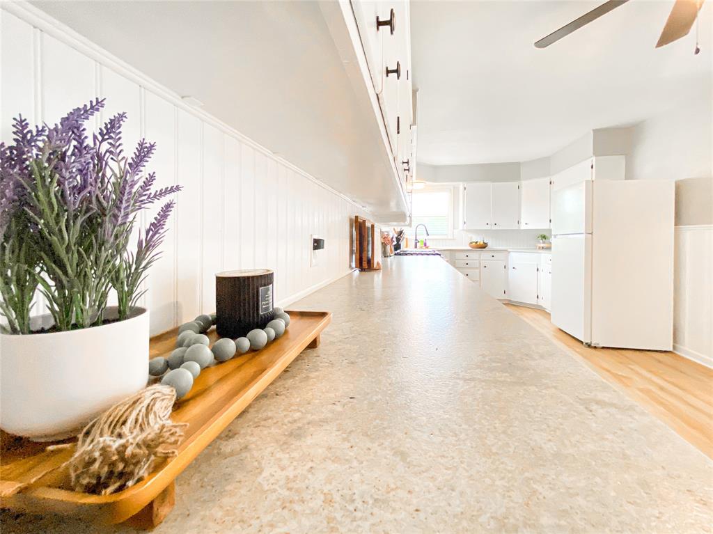 2466 Garfield Avenue - Photo 9