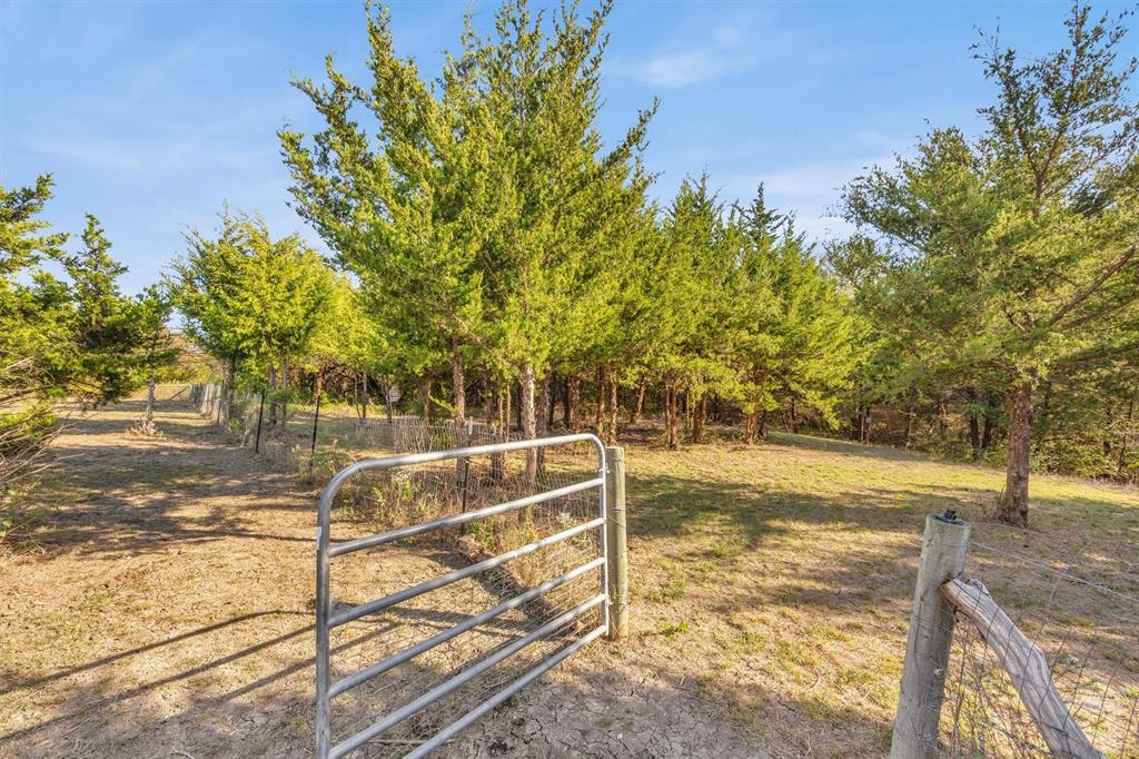 9880 County Road 466 - Photo 37
