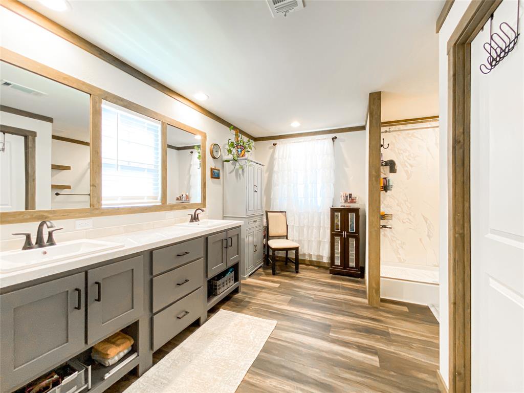4201 Private Road 4284 - Photo 25