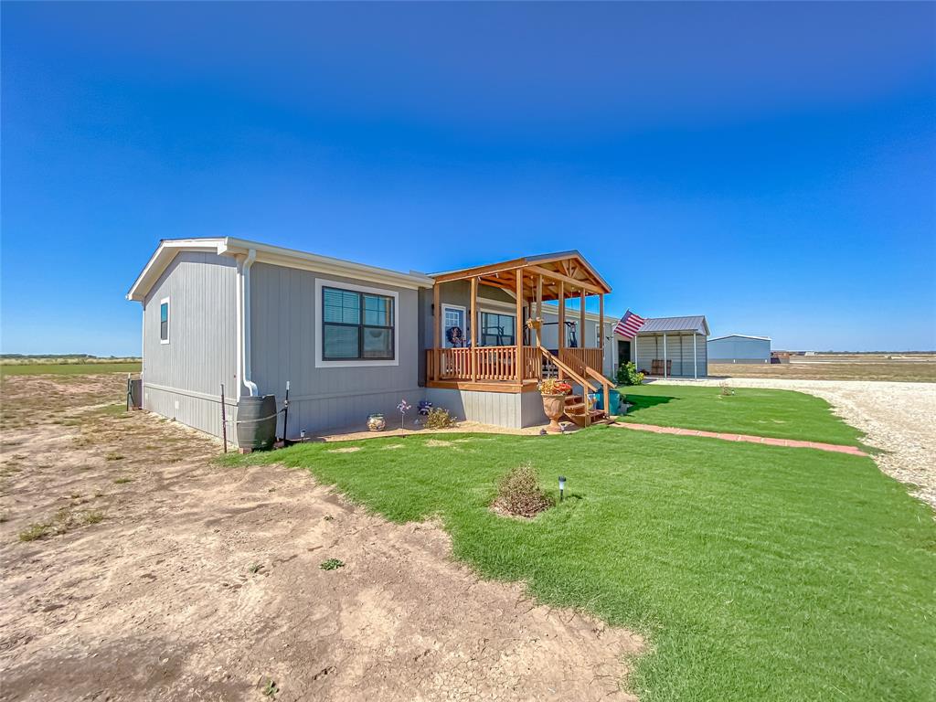 4201 Private Road 4284 - Photo 3