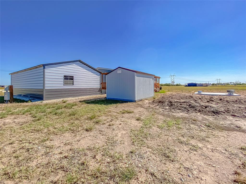 4201 Private Road 4284 - Photo 30
