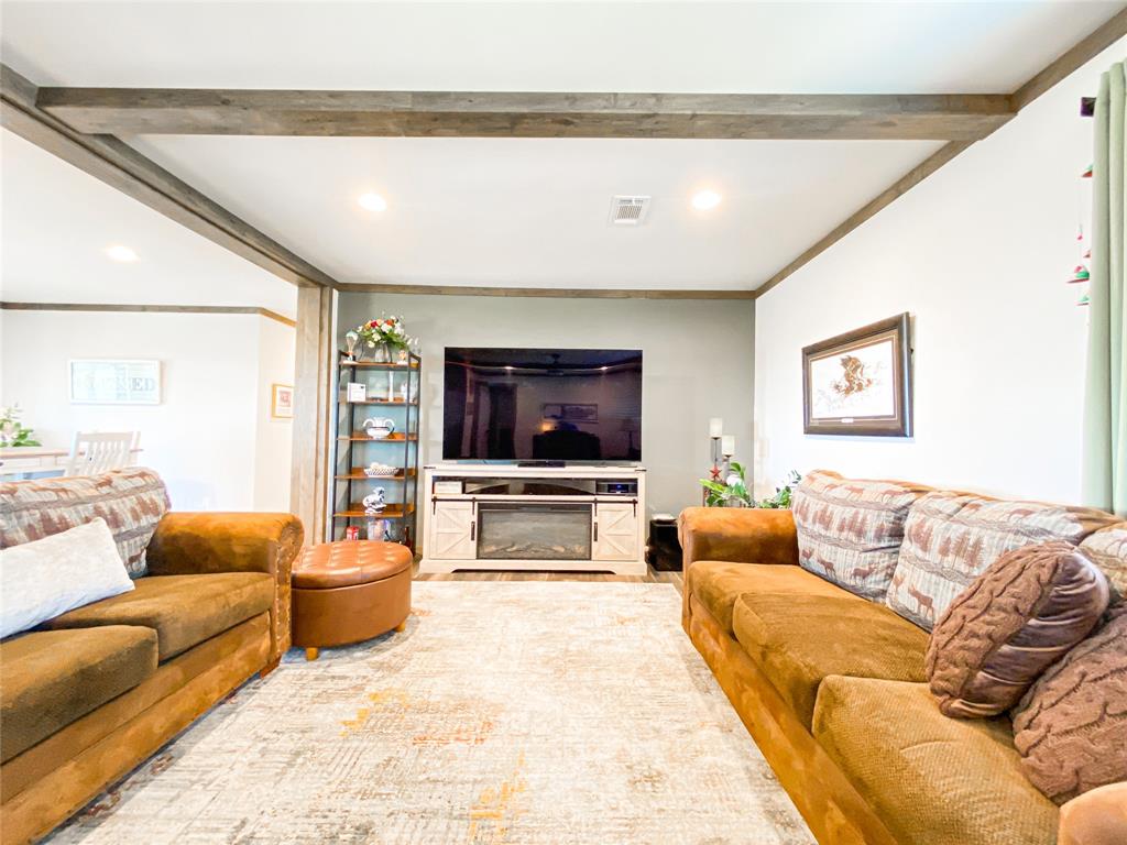 4201 Private Road 4284 - Photo 8