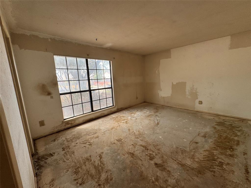1325 Crestview Drive - Photo 10