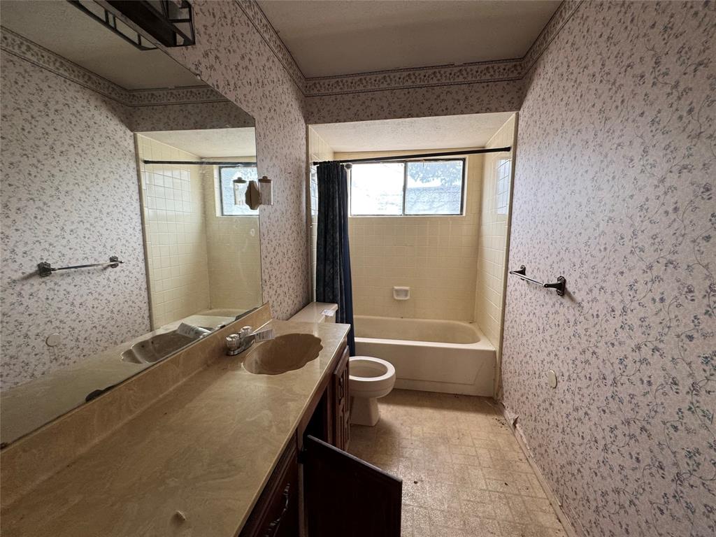 1325 Crestview Drive - Photo 13
