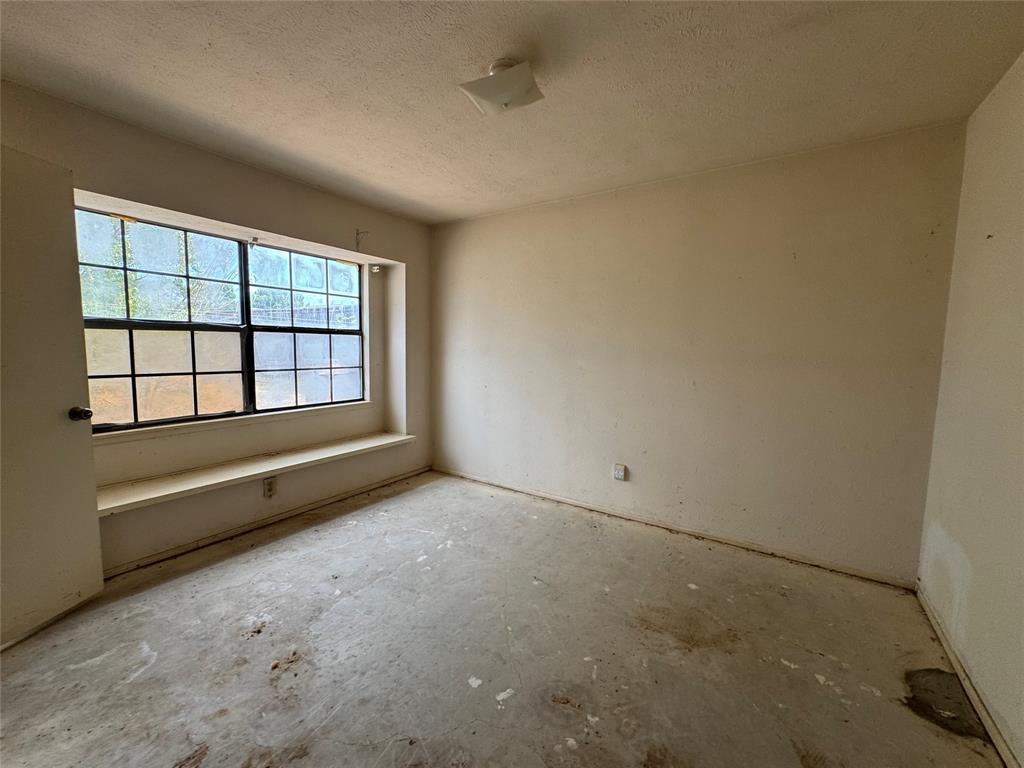 1325 Crestview Drive - Photo 15