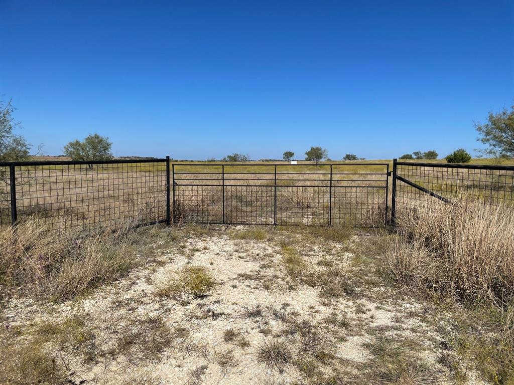 310 County Road 621 - Photo 5