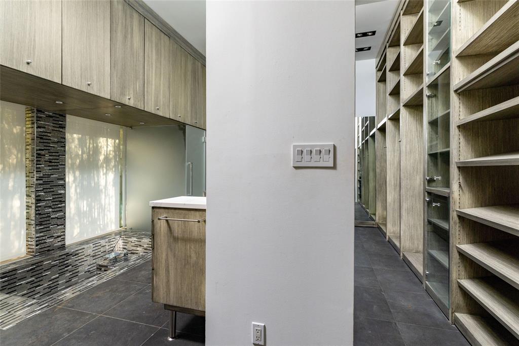 14888 Lake Forest Drive - Photo 11