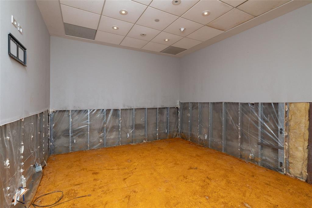 14888 Lake Forest Drive - Photo 19