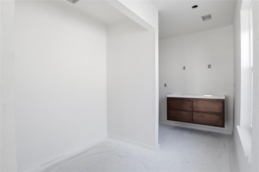 4811 Sapphire Street - Photo 5